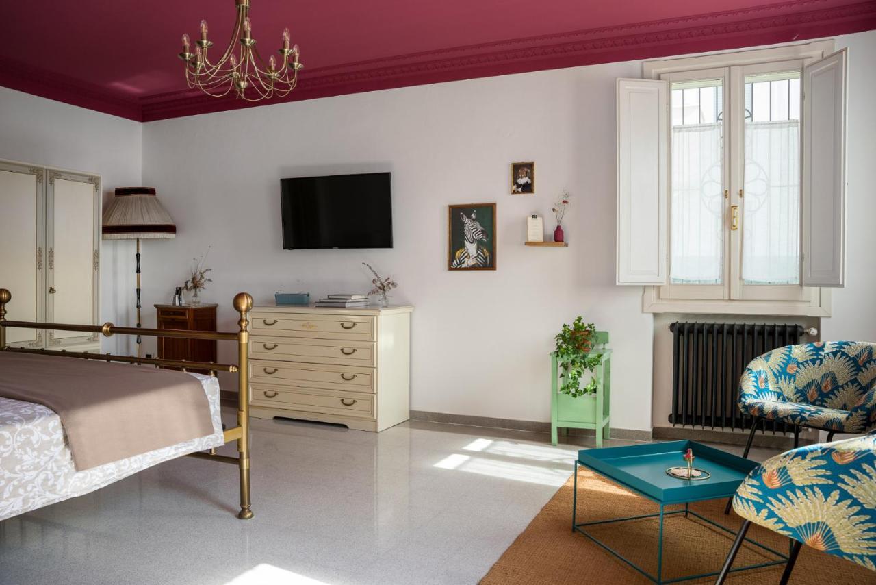 B&B Villa Ebe Сантарканджело-ди-Романья Экстерьер фото
